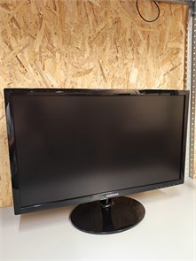 {{photo.Alt || photo.Description || 'Samsung 24" Full HD TN+film 60Hz'}}